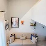 Armonia Seaside Lofts Marónia