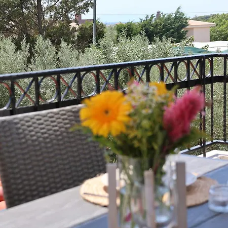 Armonia Seaside Lofts 아파트 Marónia