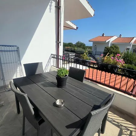 Armonia Seaside Lofts Apartman