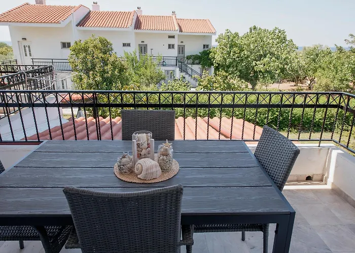 아파트 Armonia Seaside Lofts Marónia