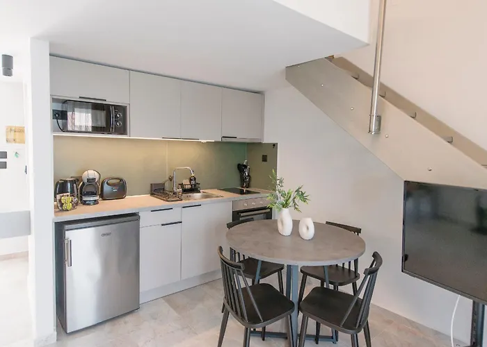 Armonia Seaside Lofts *