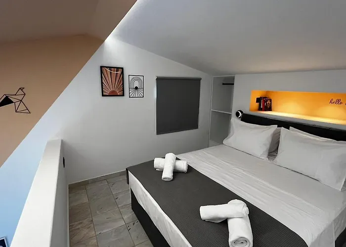 Armonia Seaside Lofts