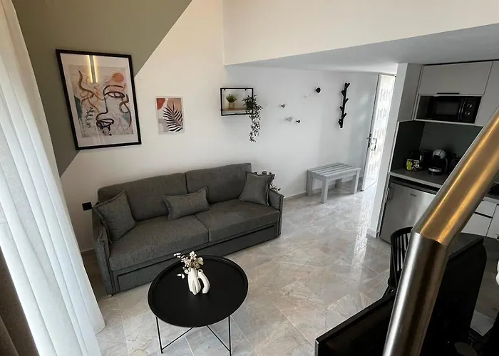 Armonia Seaside Lofts Marónia