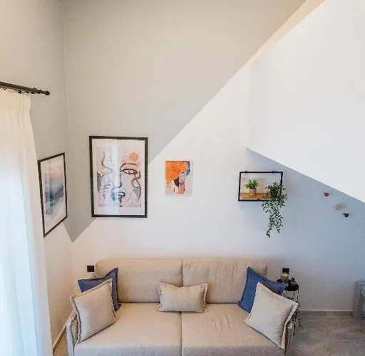 Armonia Seaside Lofts Marónia